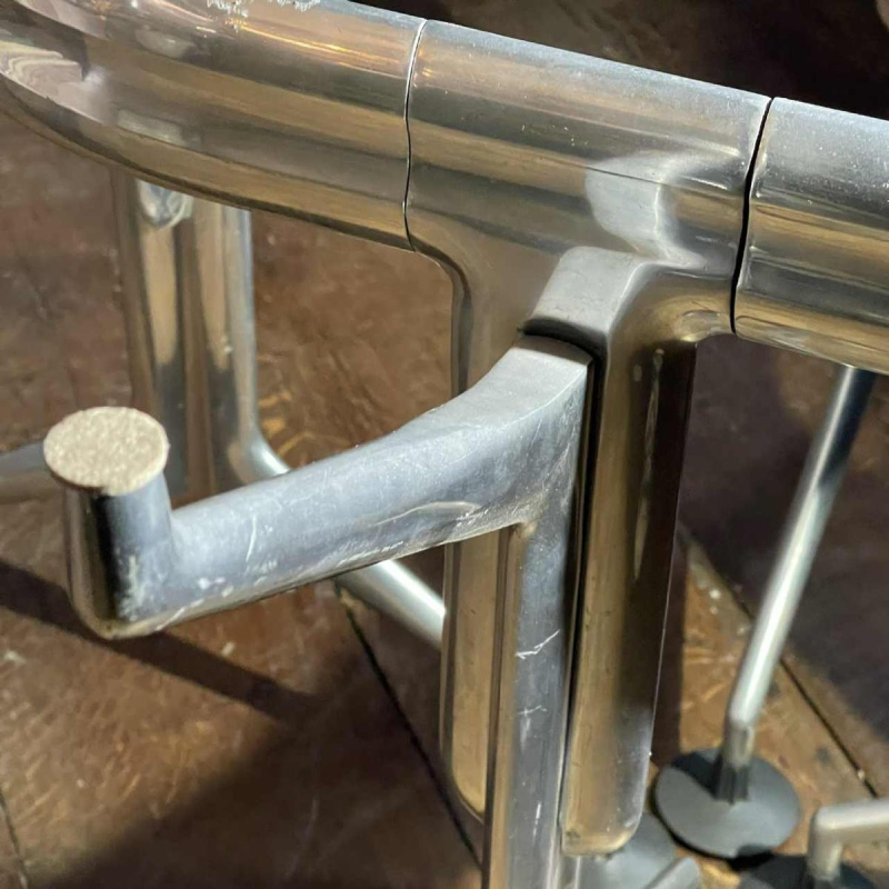 Table Salle à Manger Ronde Vintage en Aluminium Brosse´ & Verre Biseauté, 1970s