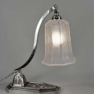 Hettier et Vincent : lampe art déco. France 1930