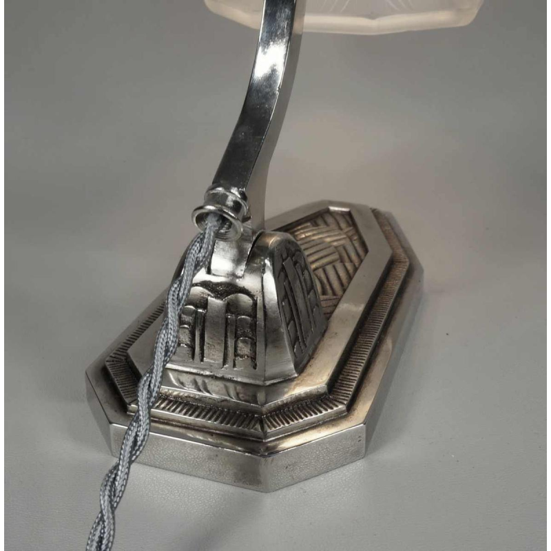 Hettier et Vincent : lampe art déco. France 1930