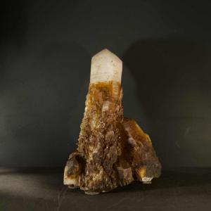 Large gem of Quartz (citrine), ornamental stone