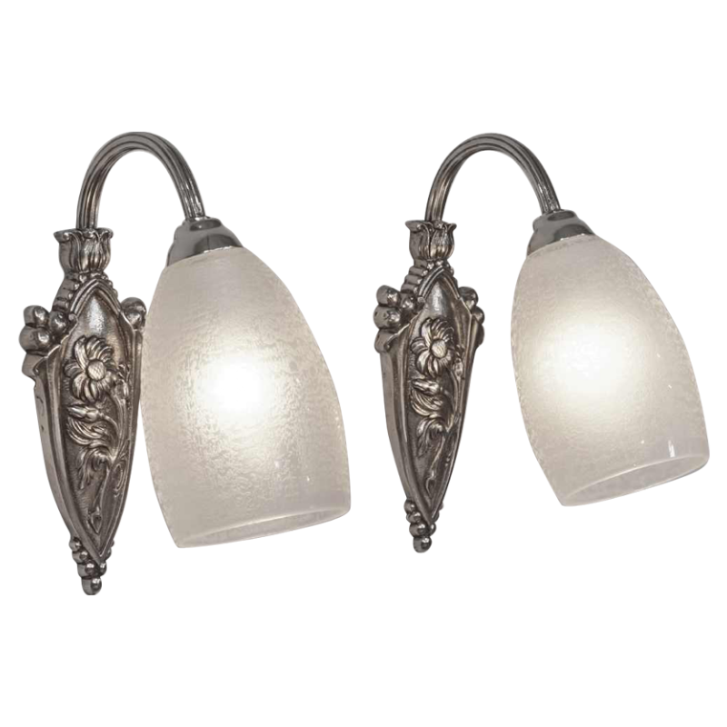 DAUM : een paar Franse 1930 art deco wandlampen