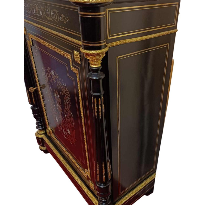 Napoleon III kabinet, gezwart hout marqueterie, messing, wit marmer, 19e eeuw