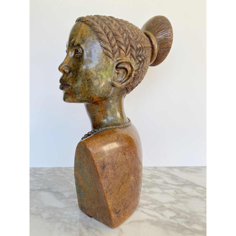Thomas Tandi, buste de femme africaine, sculpture en pierre