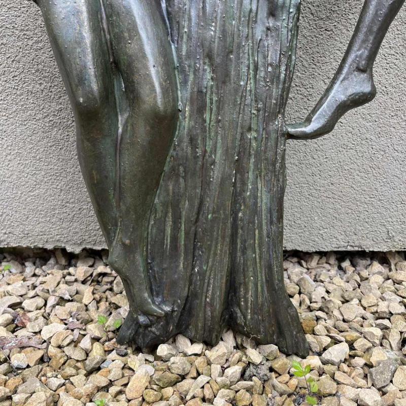 Jozef (Jos) van Acker “Ode aan de vrouw (137cm)” wandsculptuur van hars, ca 1960