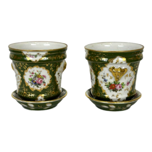 Paire de cache-pots et coupelles, porcelaine de Paris à fond vert, décor floral et dorures, XIXe s