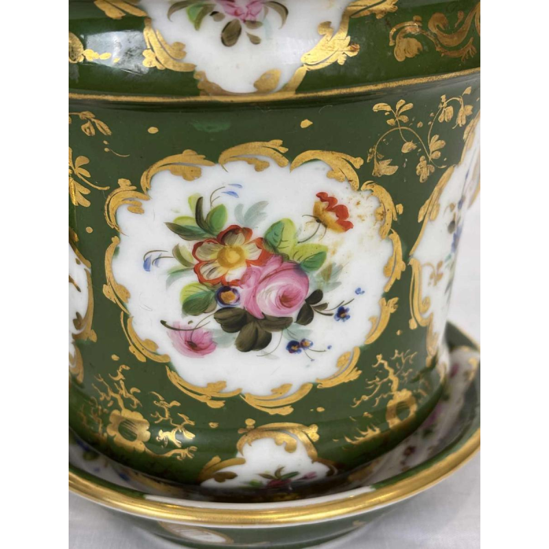 Pair of planters and bowls, green Paris porcelain, floral and gilded decoration, 19th c