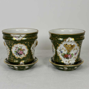 Pair of planters and bowls, green Paris porcelain, floral and gilded decoration, 19th c