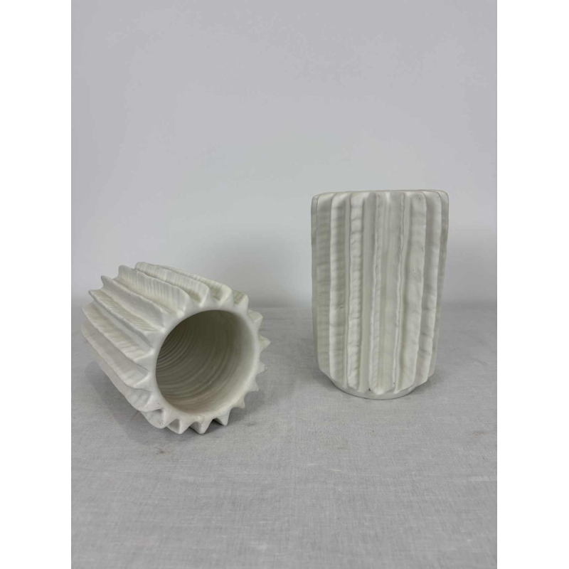 Paar sculpturale keramische vazen met matte afwerking - Italië, jaren 1980