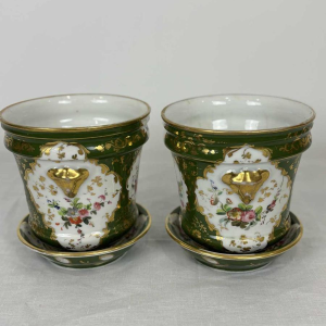 Pair of planters and bowls, green Paris porcelain, floral and gilded decoration, 19th c