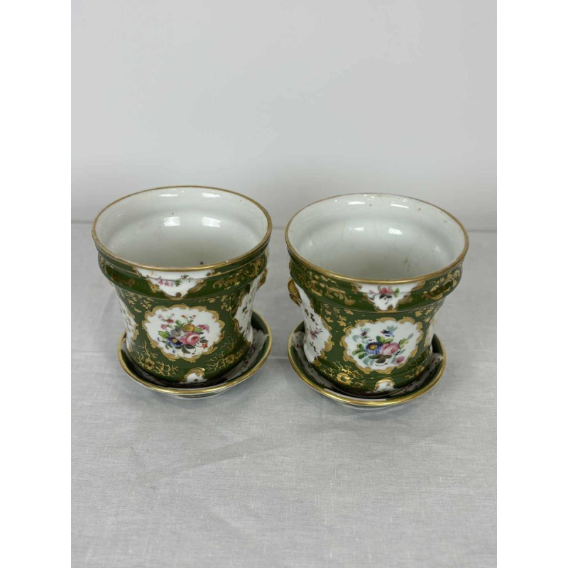 Pair of planters and bowls, green Paris porcelain, floral and gilded decoration, 19th c