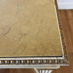 Table console néoclassique italienne à entretoise, bois laqué et doré, marbre, milieu XXe s