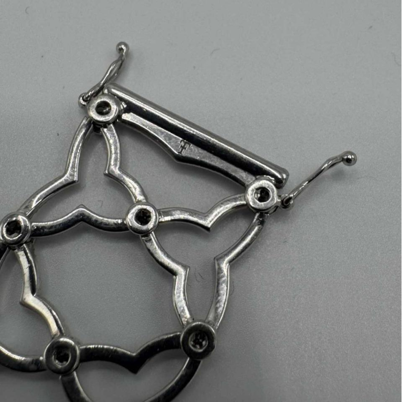 Théo Fennell armband in 18-karaats witgoud bezet met diamanten