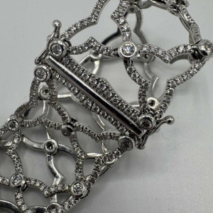 Théo Fennell armband in 18-karaats witgoud bezet met diamanten