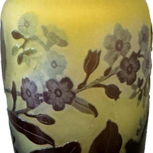 Atelier Émile GALLÉ multilayer glass vase with floral decoration