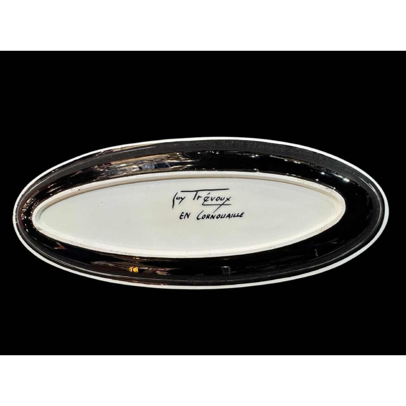 Guy TREVOUX (in Cornouaille) large ceramic dish with shellfish decoration