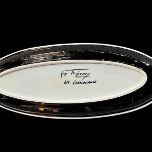 Guy TREVOUX (in Cornouaille) large ceramic dish with shellfish decoration