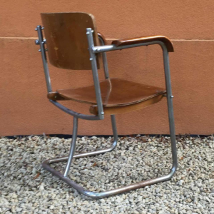 Fauteuil moderniste style Marcel Breuer, contre-plaqué, tubes acier vissés, 1930