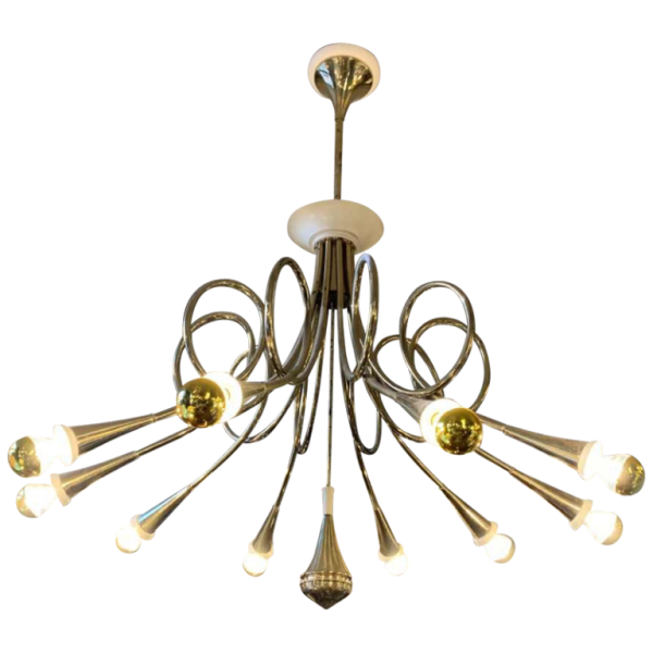 STILNOVO, Lustre " cors de Chasse ", laiton doré & métal laqué blanc, 1950s