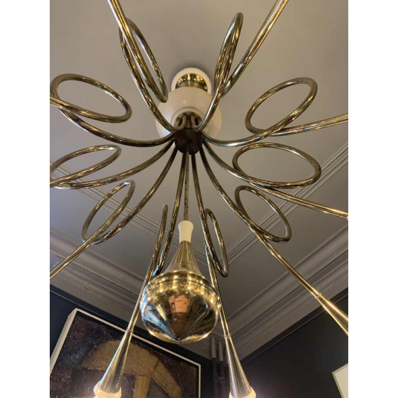 STILNOVO "Hunting Trumpets" Chandelier gilded brass & white lacquered metal 1950