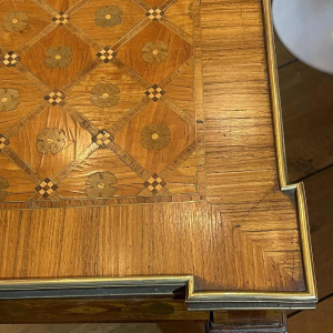 Lodewijk XVI Directoire Tafel / Desk, ingelegd, messing band, 2 laden, 19e eeuw