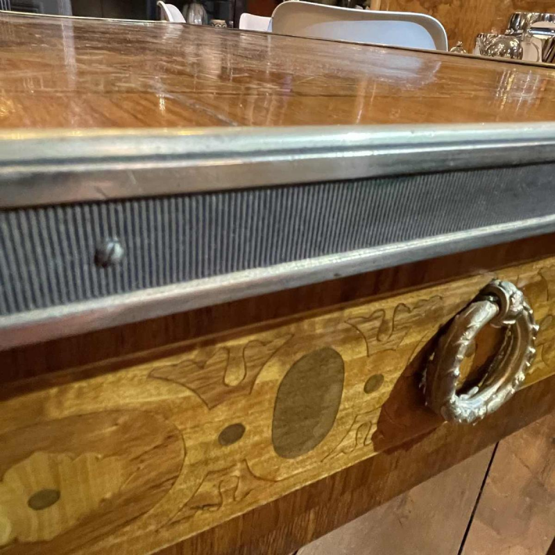 Table / Bureau Louis XVI Directoire marquetée, ceinture laiton 2 tiroirs, 19e`me