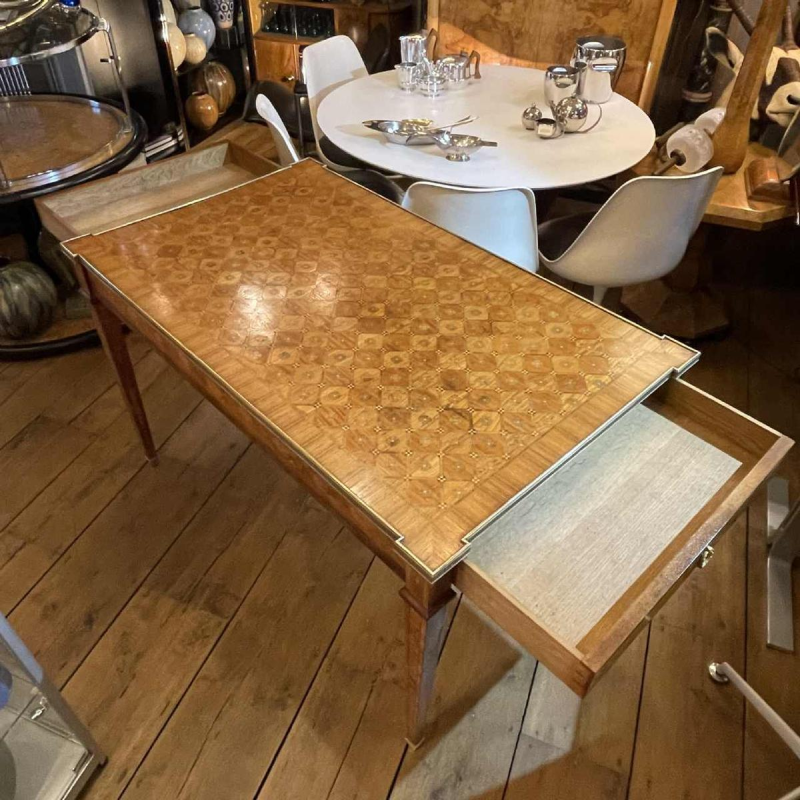 Lodewijk XVI Directoire Tafel / Desk, ingelegd, messing band, 2 laden, 19e eeuw