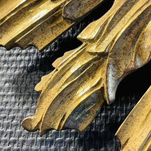 Grote Zonnestraal wanddecoratie (70 cm) / Heksenspiegel, Verguld Hout, ca 1950 Grote Zonnestraal wanddecoratie (70 cm) / Heksenspiegel, Verguld Hout, ca 1950