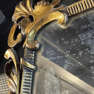 Lodewijk XV gesneden, gepleisterde en vergulde houten Rocaille-spiegel, 19de eeu