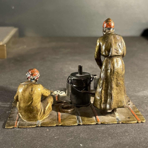 Bronze de Vienne, sculpture orientaliste arabisante " Les vendeurs de thé " 1890