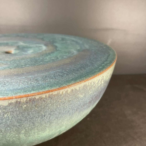 ANTONIO LAMPECCO, vase boule demi sphère turquoise en céramique, ca 1980