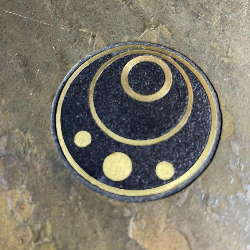 PAUL KINGMA, Brutalistische modulaire salontafel, steen & messing 1970s