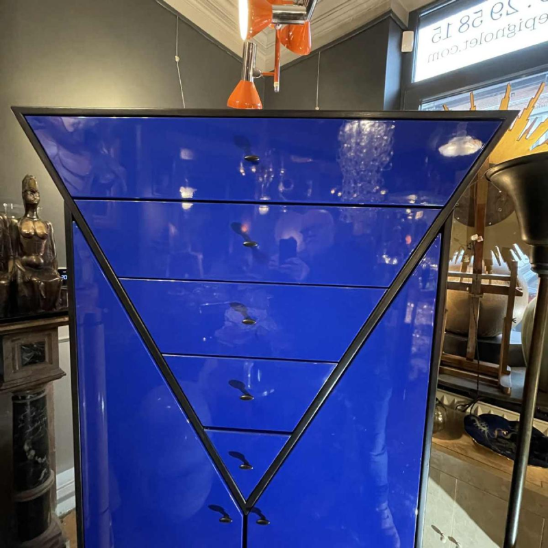 Meuble bleu de style MEMPHIS, dresse & commode haute à 4 tiroirs, ca 1980