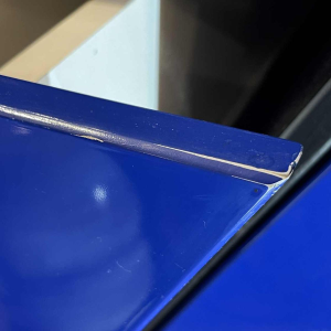 MEMPHIS style blue furniture, dresser & high chest with 4 drawers, ca 1980