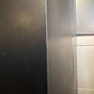 MEMPHIS stijl blauw meubilair, commode & hoge kist met 4 laden, ca 1980