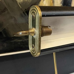 EILEEN GRAY / JUMO N71 Table or desk lamp (gold & black), modernist design, ca 1945