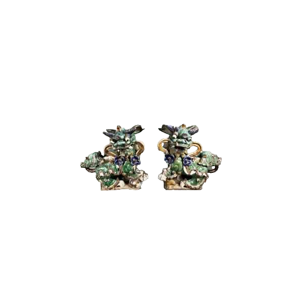 Pair of Fô dogs with prunus ribbons, Shiwan glazed stoneware, Southern China