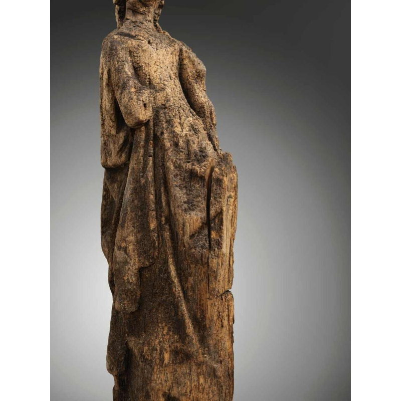 "Sainte Barbe" sculpture en bois sculpté, 16ème siècle