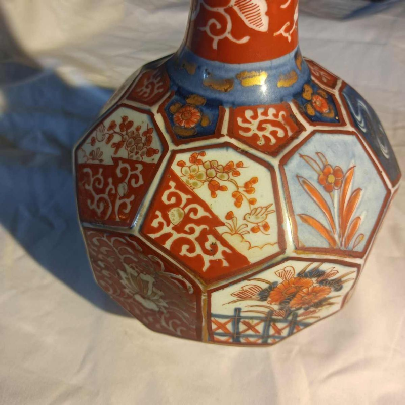 Bouteille octogonale à saké, porcelaine, Imari, Japon, Meiji