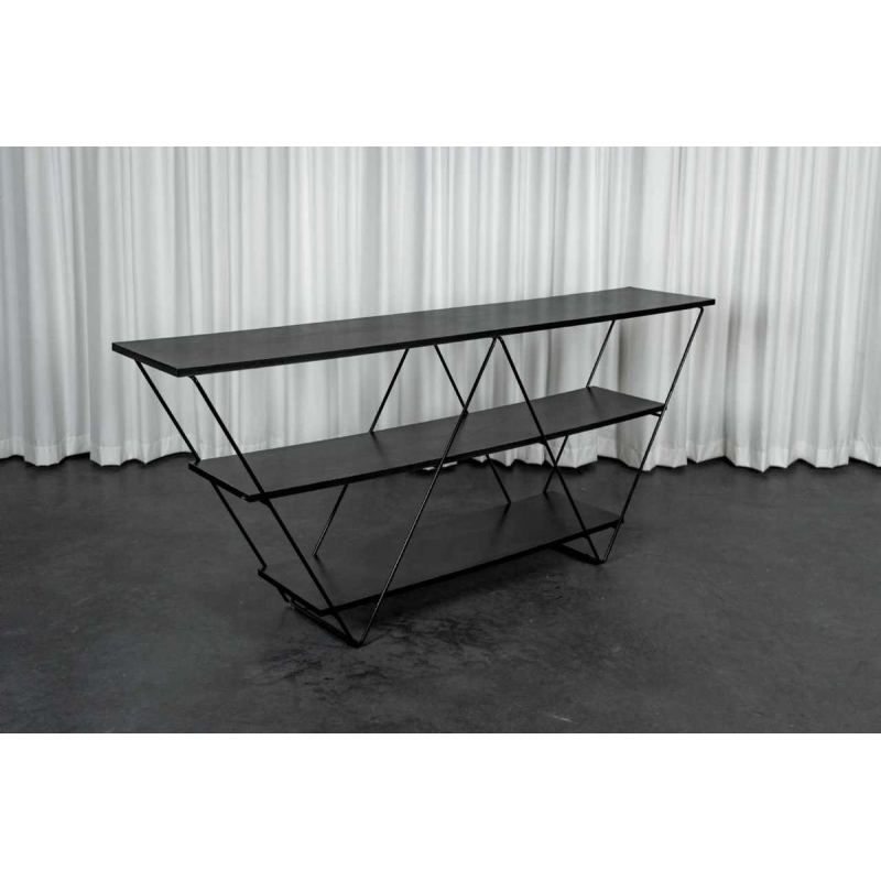 Louise Treschow voor Ikea 'Kavat' zelfdragende plank, zwart gelakt metaal, melamine, ca 1990