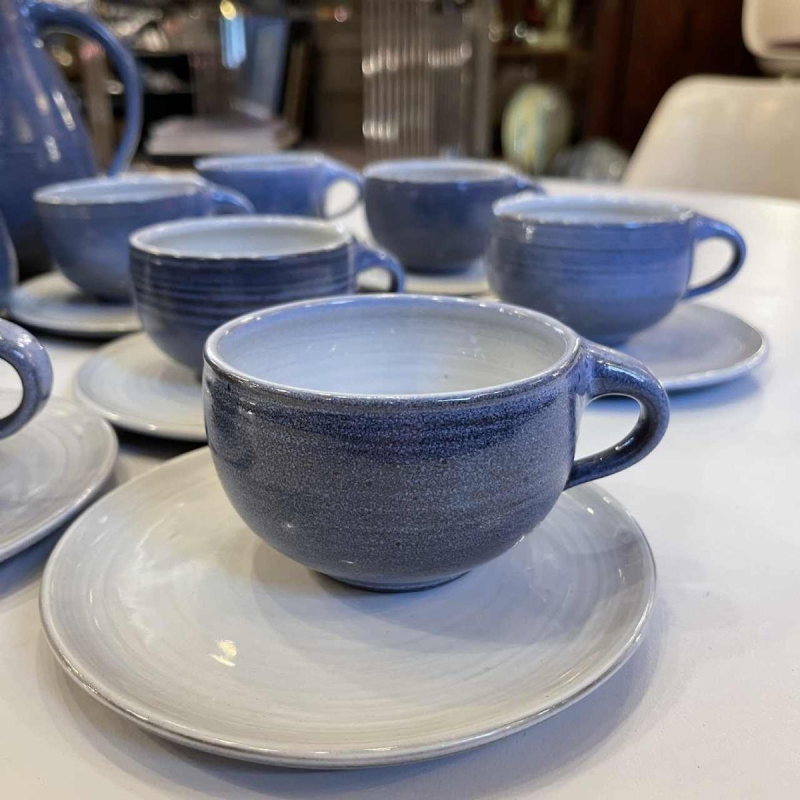 Bernard Thiran, complete blue glazed ceramic coffee service for 6 pers, modernist design ca 1970
