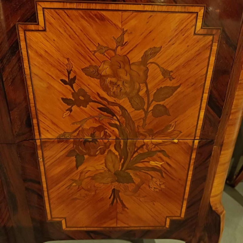 Commode Transition Louis XV - Louis XVI estampille G.Lavigne- Marbre Sarrancolin