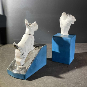 Asymmetrical Art Deco bookends, Scottish Terrier dog and cat, white blue chrome, ceramic, ca 1930