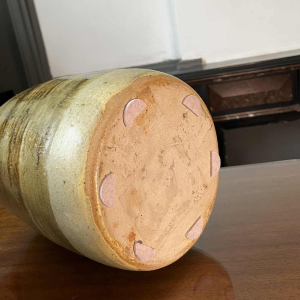 GEORGES PONSART, 33cm gele modernistische vaas zonder hals, grootgebakken zout steengoed, Bouffioulx ca 1950