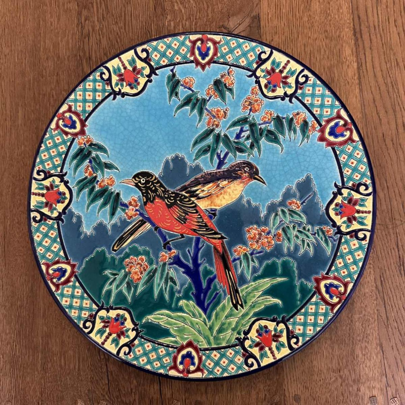 Emaux de Longwy Minivets d'Asie cloisonné enamel dish representing 2 birds & foliage