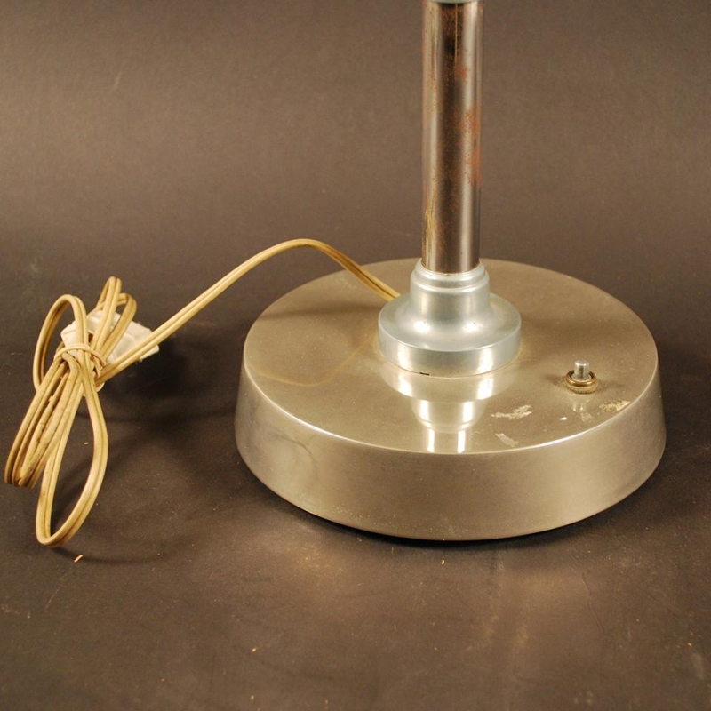 Art Deco table lamp in metal and opaline glass - circa 1930