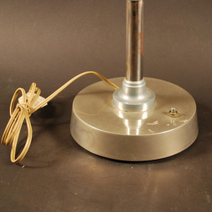 Art Deco tafellamp van metaal en opaline glas - circa 1930