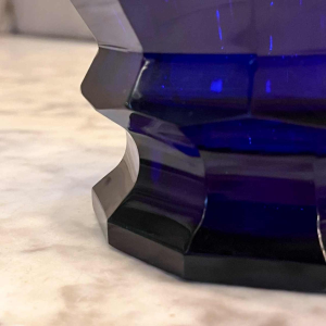 Moser Karlsbad, design Josef Hoffmann, vase Art Déco, cristal taillé, bleu cobalt, Wiener Werkstatte, Bohe`me ca 1925