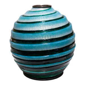 Camille Fauré (Limoges), blauw/groen geëmailleerde Art Deco vaas, koper en zilverwerk, ca. 1920