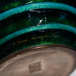 Camille Fauré (Limoges), blauw/groen geëmailleerde Art Deco vaas, koper en zilverwerk, ca. 1920