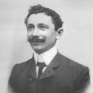 Camille Fauré (Limoges, emailleur Lucie Dadat), Art Deco vaas in verzilverd geëmailleerd koper, "Marcel"-vorm, ca. 1920